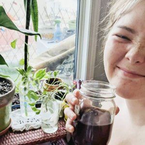 Meet your Posher, Jenny